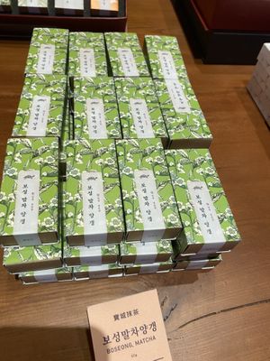 I took pics of the English so I’d remember which was which!  at Guemokdang - Insadong 금옥당 in Seoul