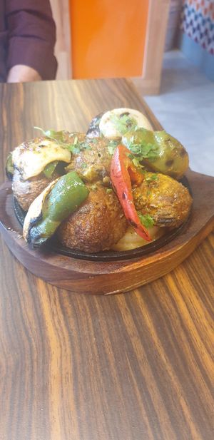 Sizzlimg Mushrooms at Surabhi in Manchester