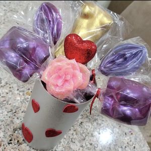 Chocolate Lollipops with Edible Drizzle  at Scarlet Snaccs in Los Angeles