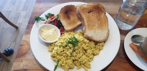 Scrambled tofu at Veggie Mama in Mount Lawley