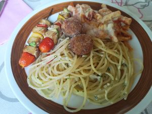Pranzo a buffet at Hotel Luxor in Bellaria-igea Marina