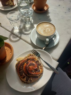 Mohnschnecke at Brotklappe Cafe & Bäckerei in Weimar
