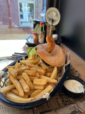 Veganer Burger und Pommes  at FritBar in Bruges