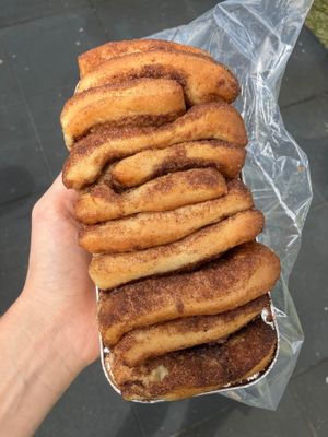 Pão de canela ❤️ at Bake in Sao Jose Dos Campos