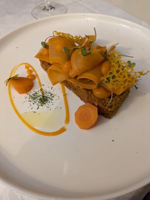 Texturas de cenoura at Pousadela Restaurant in Braga