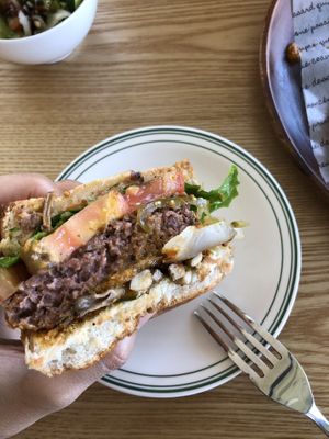 Burger  at Five Seventh - 칠분의 오  in Jeju