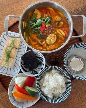 Daily strew dish at Five Seventh - 칠분의 오  in Jeju