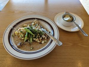 Yummy 😋 at Five Seventh - 칠분의 오  in Jeju