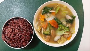 Mini hot pot at Loving Hut - Tsagaan Khaalga in Ulaanbaatar