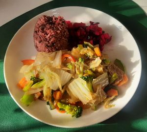 Cabbage stir-fry at Loving Hut - Tsagaan Khaalga in Ulaanbaatar