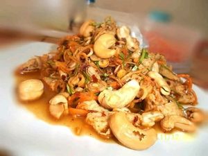 spicy thai herbs at Kingliew in Phuket