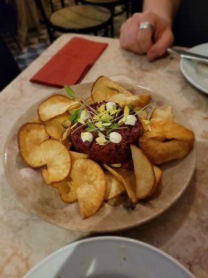 Beet root tartar w. apple crisps at Boca Bistro in Lisbon