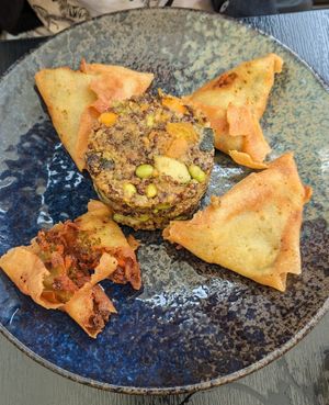 Samosas at Café le Pirate in Granville