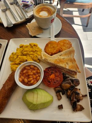 Vegan Breakfast at Gems in Mellieha