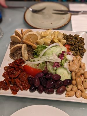 Shared vegan platter at Gems in Mellieha