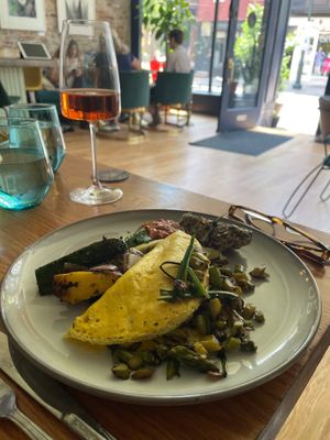 go green omelet at Fitz on 4th in Philadelphia