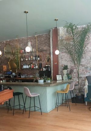 I am always a fan of bar hooks for bags and head planters, lol at Fitz on 4th in Philadelphia