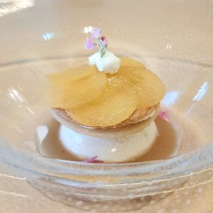 11th course: "peach" at Forest Kitchen 포리스트 키친 in Seoul