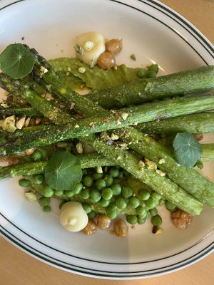 Salad with asparagus, crunchy chickpeas and pea puree  at Forest Kitchen 포리스트 키친 in Seoul