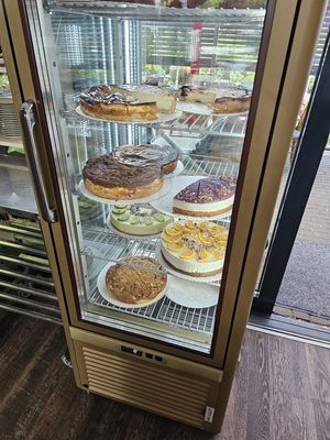 selection of cakes (mostly vegetarian) at Café Menthe in Frankfurt