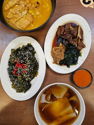 Kway Chup, Mee Rebus & Kelp. at Vegetarian Villas 素雅轩 in West Singapore