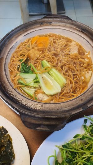 Claypot Noodle. at Vegetarian Villas 素雅轩 in West Singapore