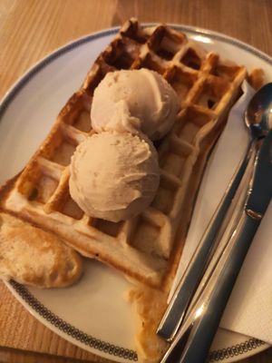 Vegan waffle with vegan almond ice cream at Acero - Eiscafé und Bistro in Basel