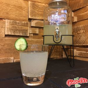 Gönn Dir unsere hausgemachte Holunderschorle mit Limette. at Gönn Dir Bio in Weinsberg