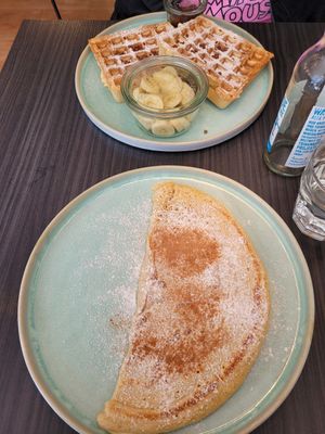 Crepes & Proteinwaffeln at Manuto Café in Tuttlingen