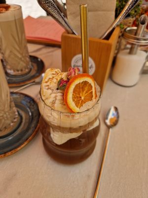 Veganer Eiskaffee at Manuto Café in Tuttlingen