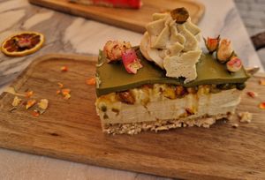 Veganer Pistazienkuchen at Manuto Café in Tuttlingen