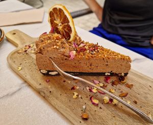 Vegane Rochertorte at Manuto Café in Tuttlingen