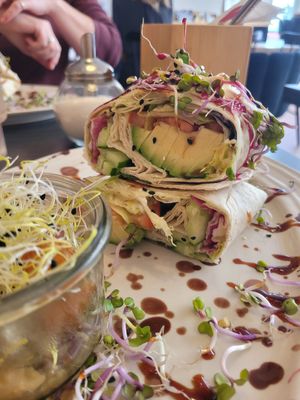 Wrap avocat at Manuto Café in Tuttlingen