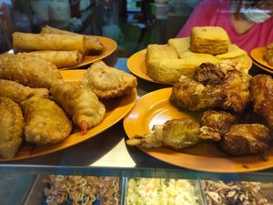 Fried items at Bishan Vegetarian 碧山素食 in Central Singapore