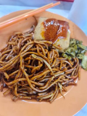 $2.50 noodle beancurd ~ 11/7/23 at Bishan Vegetarian 碧山素食 in Central Singapore