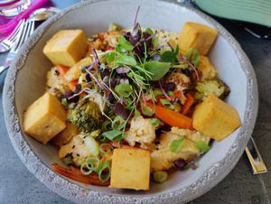 Hummus Bowl mit Patisse at Fetzwerk in Oberstdorf