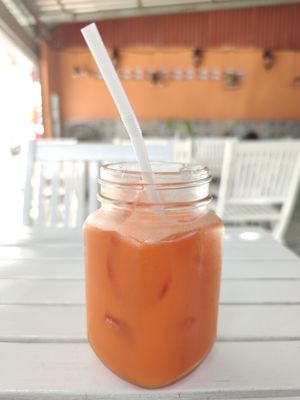 Fresh Carrot juice with ginger at Wat Bong in Siem Reap