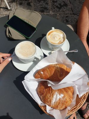  at Viola Bakery in Siracusa