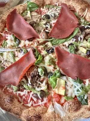 Pizza with vegan cheese and vegan meat  #Veganuary at New Bridge Sprizza in Florence