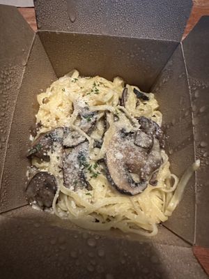 Alfredo #Veganuary at Lilla in Portland