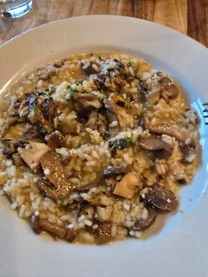  at Lilla in Portland