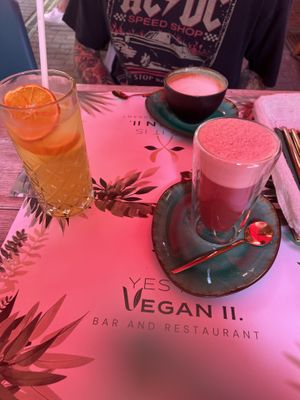 Passionfruit lemonade, Contado and a beetroot latte  at Yes It Is Vegan II - Liszt Ferenc Tér in Budapest