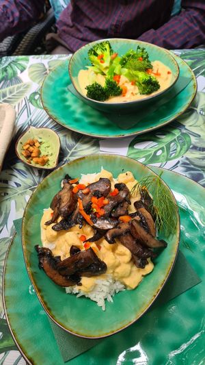 Mushroom and broccoli mains not great at Yes It Is Vegan II - Liszt Ferenc Tér in Budapest