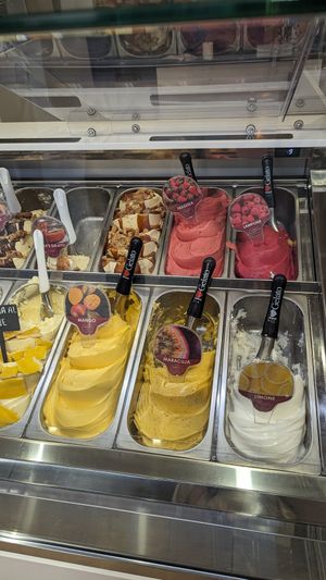 Black spoon - Vegan at Gelateria Paniko in Lucca