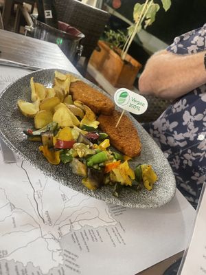 Empanadas  at Es Cactus in Menorca