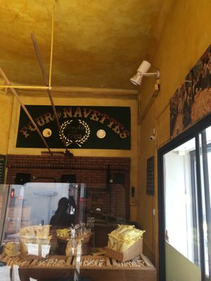 Inside at Four des Navettes in Marseille