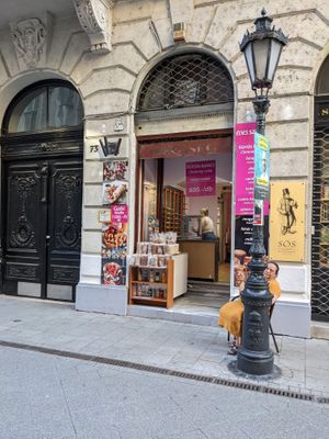  at Édes Szelet in Budapest