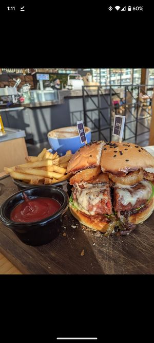 Beyond meat burger at Jones the Grocer - The Palm in Dubai