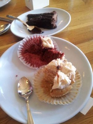 Cupcakes and chocolate cake at Sipz Fusion Cafe - North Park in San Diego
