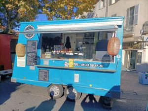 Cheffe Surisa at Took Took Thaï Street Food in La Garde